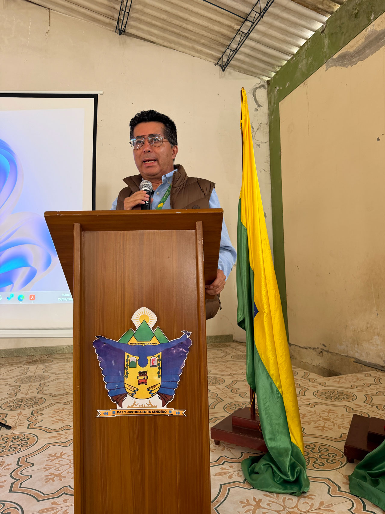 Jornada de Buenas Prácticas, asociatividad y formalización minera, realizada en los Andes, Sotomayor - Nariño