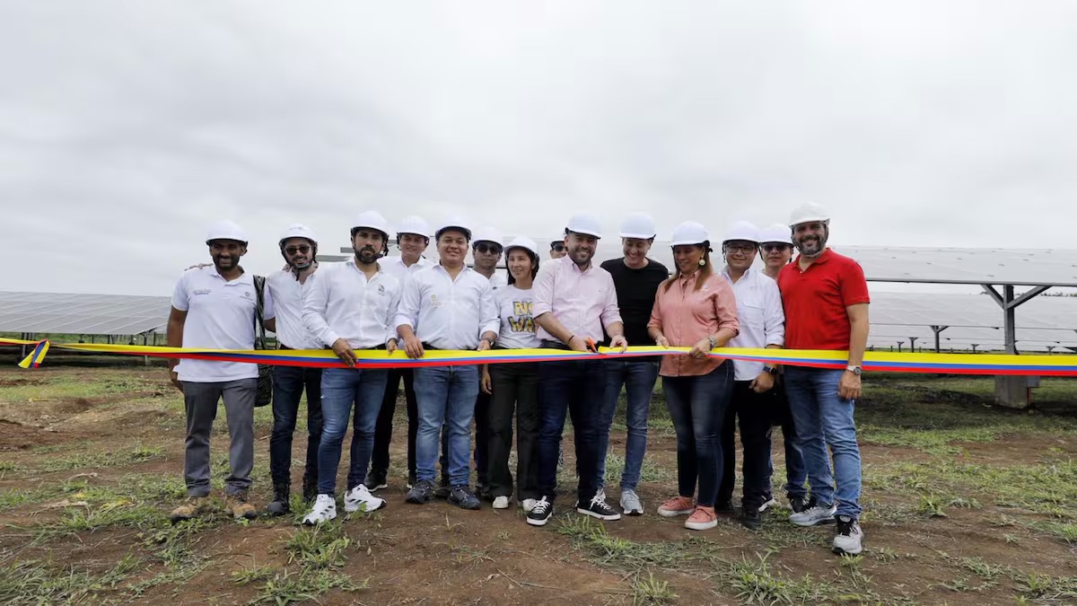 Minminas y Fenoge inauguraron una granja solar fotovoltaica en Sucre